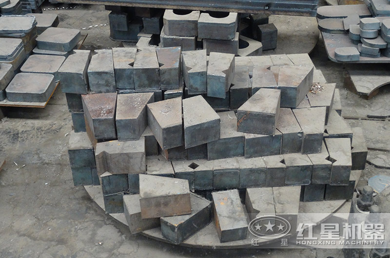 時(shí)產(chǎn)100噸機(jī)制砂整形機(jī)，推薦用HVI制砂機(jī)-好維護(hù)、成品率高