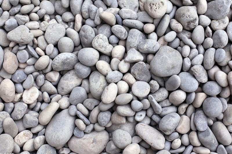 沖擊破能破卵石嗎？1小時產(chǎn)量多少噸？