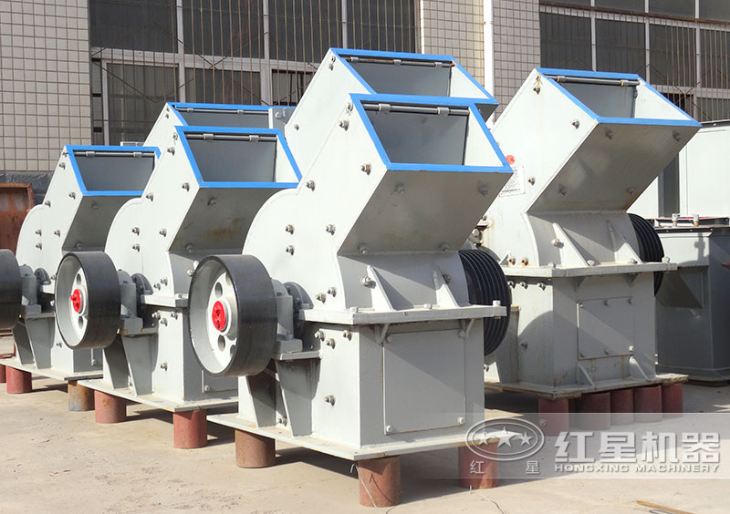 產(chǎn)量30噸錘式打砂機多少錢一臺，處理量由什么決定？