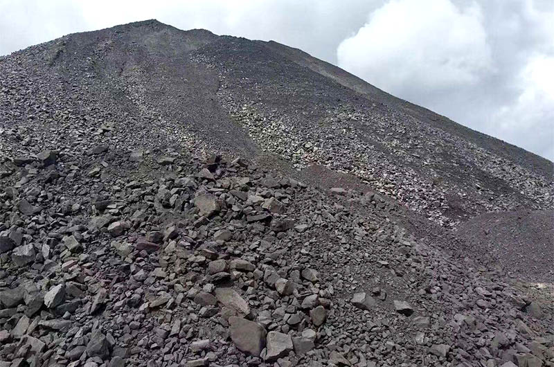 煤矸石有何用途？小型煤矸石粉碎機(jī)多少錢(qián)一臺(tái)？