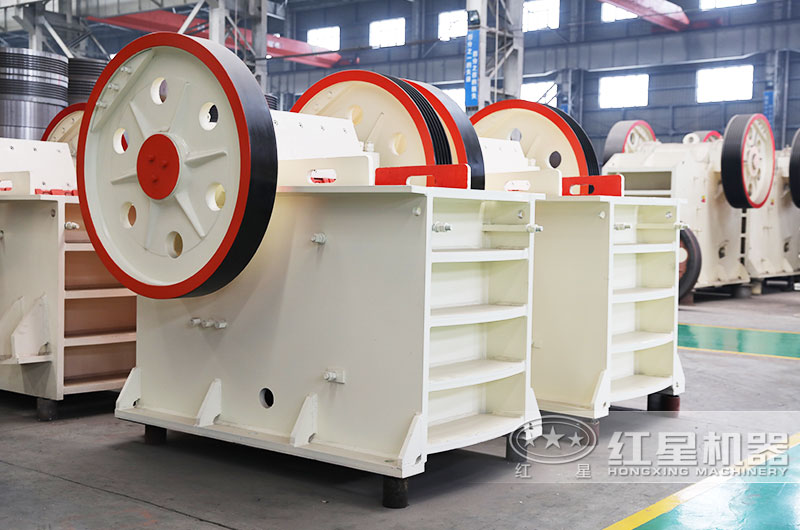 912顎式破石機(jī)產(chǎn)量是多少？一臺(tái)價(jià)格多少錢？