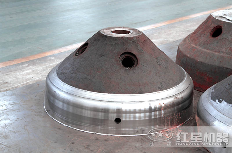 hp300圓錐破碎機(jī)每小時(shí)產(chǎn)多少噸？多少錢一臺(tái)？