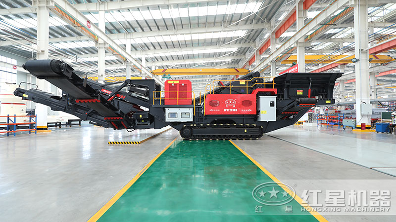 履帶移動(dòng)破碎機(jī)，履帶行走遙控操作