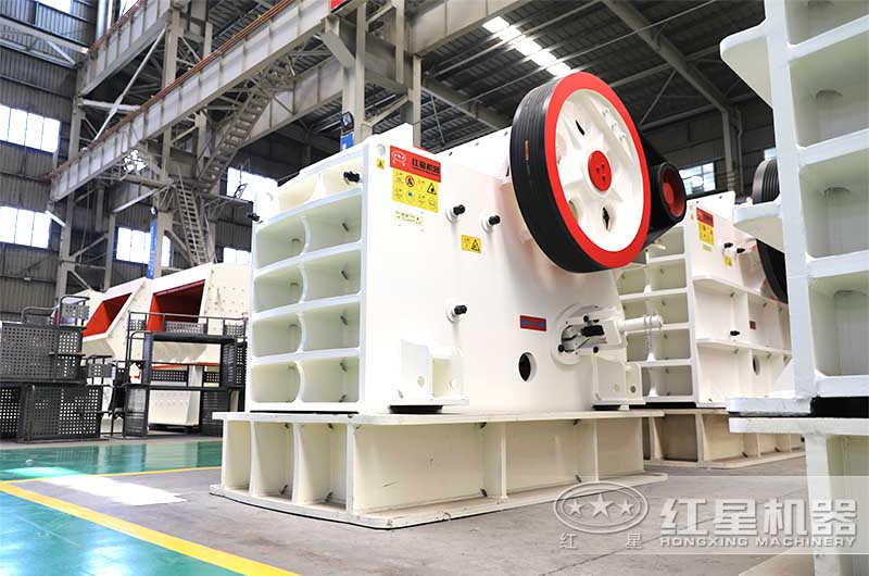 大型鐵礦石破碎機(jī)多少錢一臺(tái)？